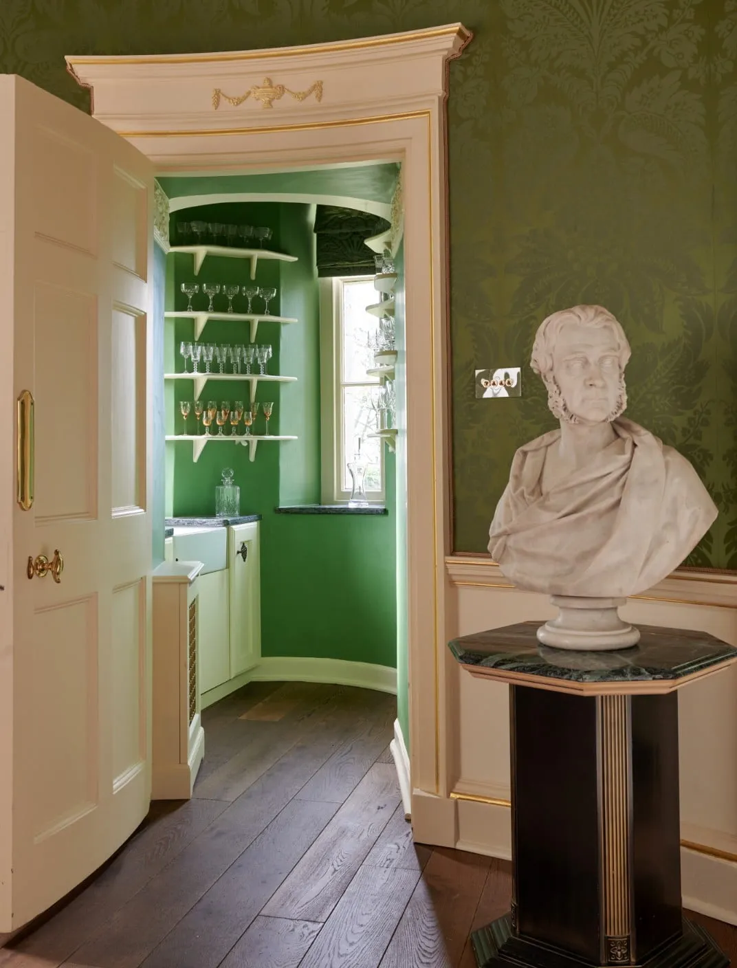 gallery-image